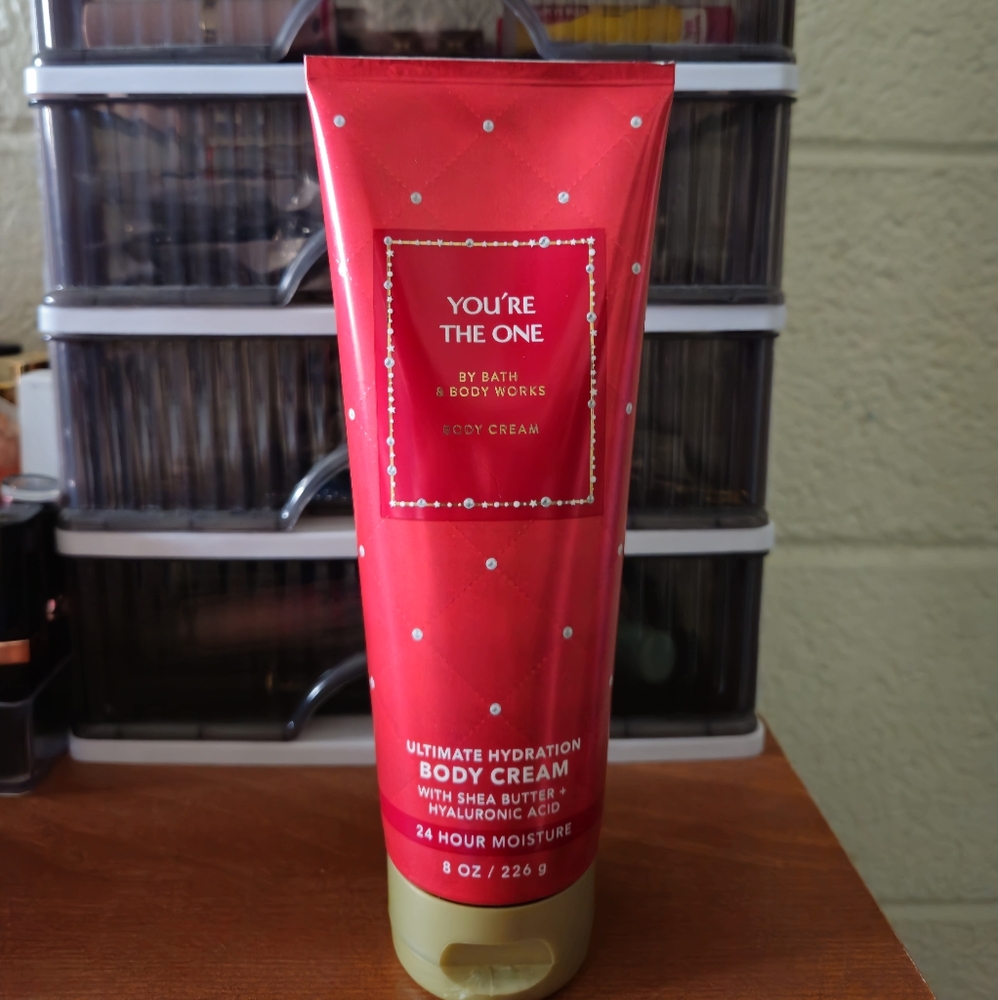 Bath & Body Works You're The One Body Cream - Red